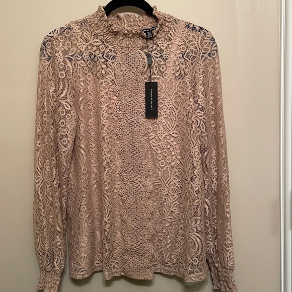 Cable and Gauge Stretch Lace top​ - Picture 4 of 9